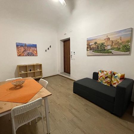 Le Colonne Del Massimo Apartment Палермо Экстерьер фото